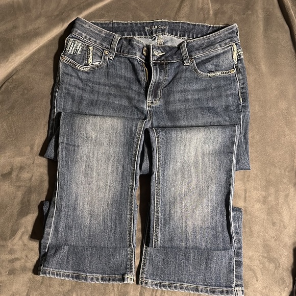 Maurice’s size 5 Regular Jeans with pocket accents - Picture 3 of 4